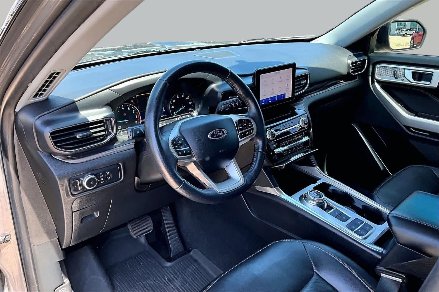 Used 2021 Carbonized Gray Ford Limited image 15