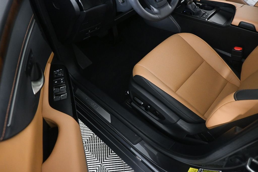 Used 2025 Gray Lexus 300h image 7