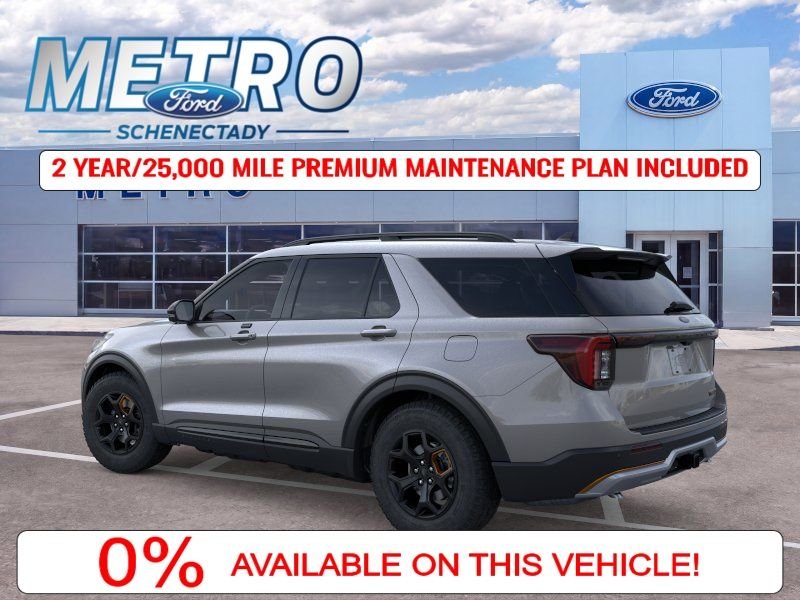 New 2026 Carbonized Gray Metallic Ford Tremor image 5