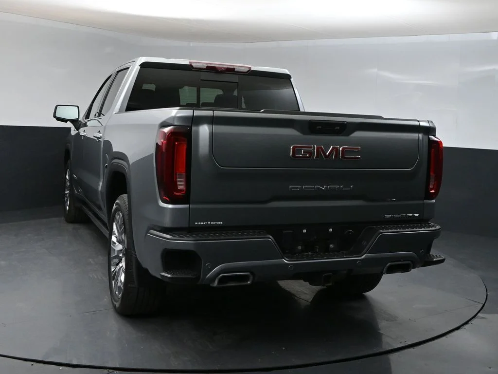 Used 2024 Silver GMC Denali image 3