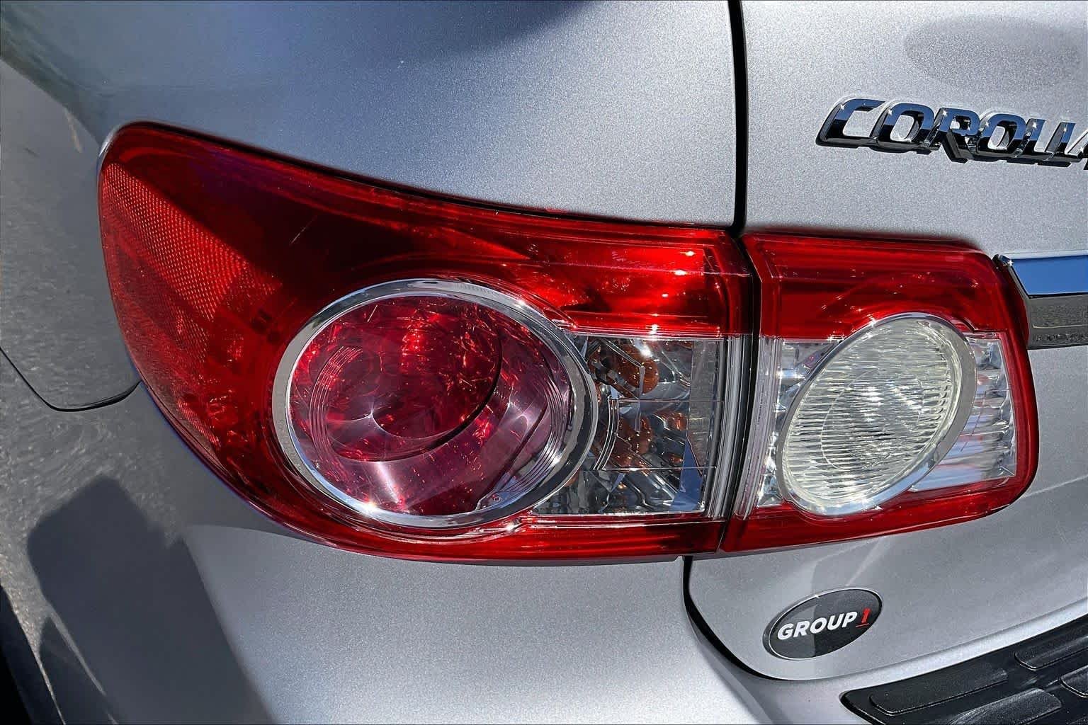 Used 2012 Classic Silver Metallic Toyota LE image 28