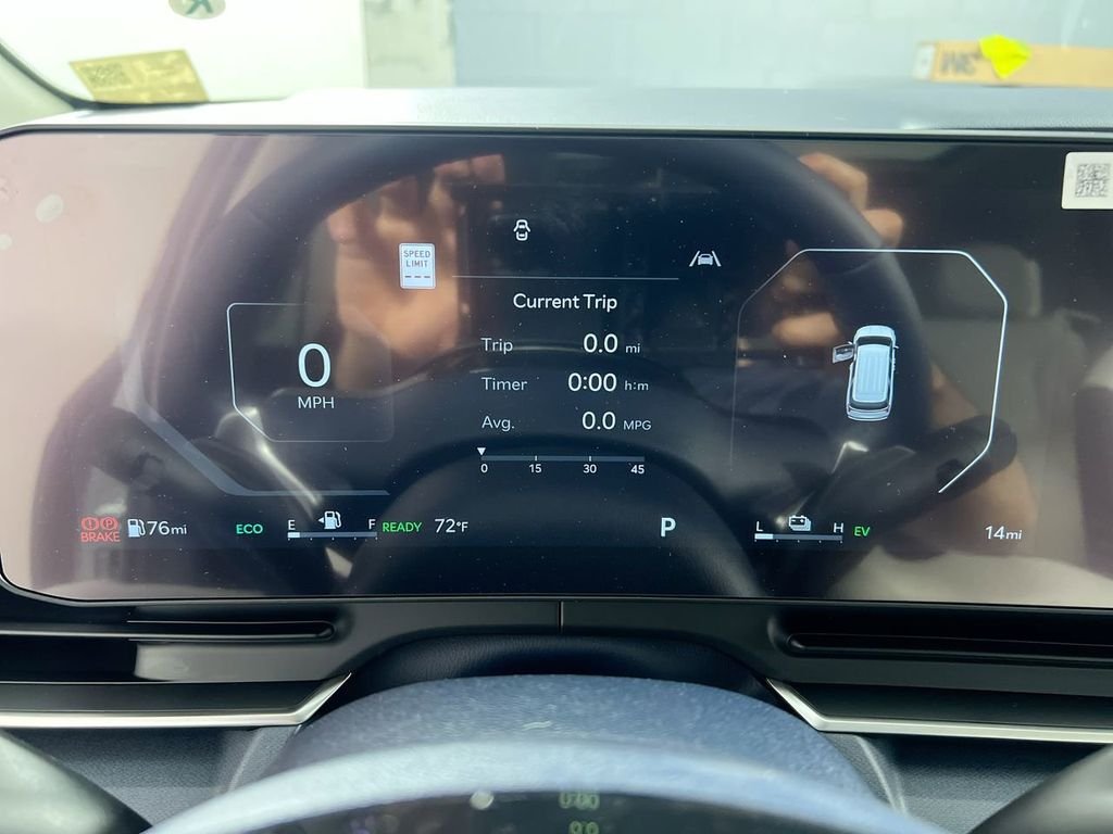 New 2026 Ceramic Silver Kia SX image 22