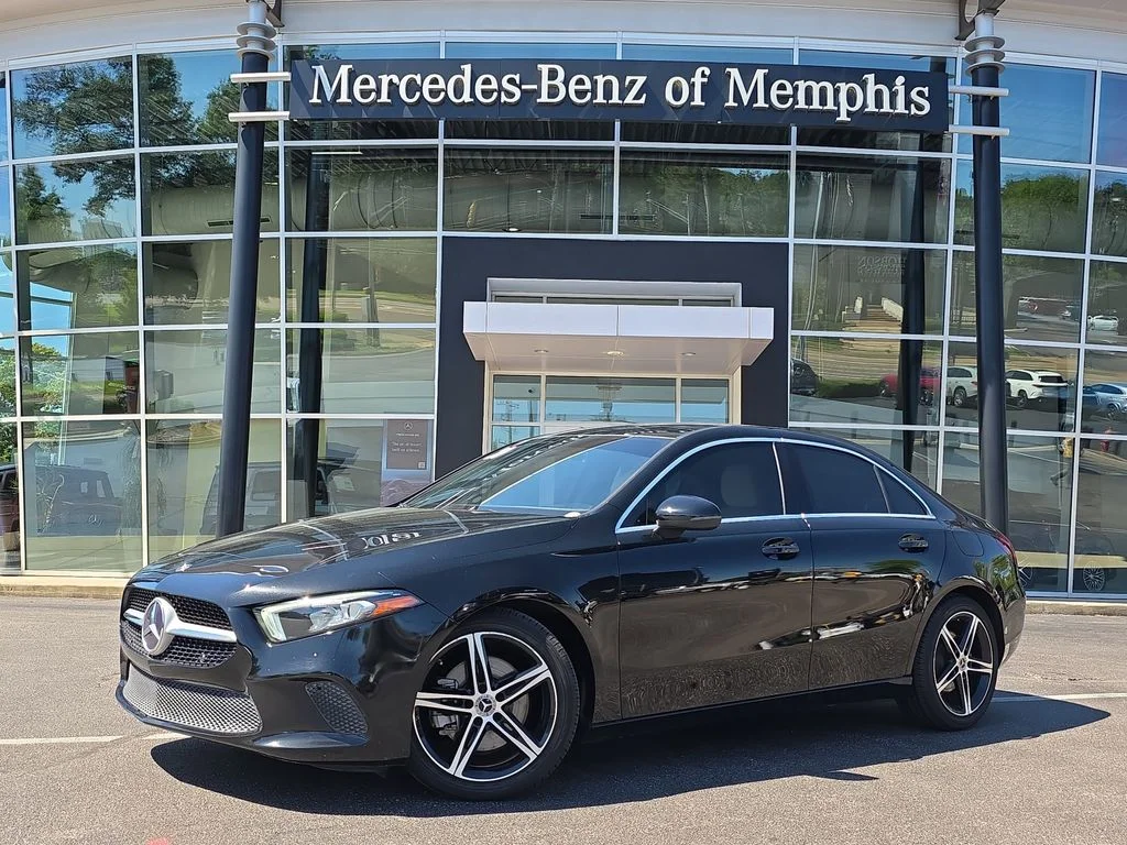 2020 Mercedes-Benz A-Class A220's photo