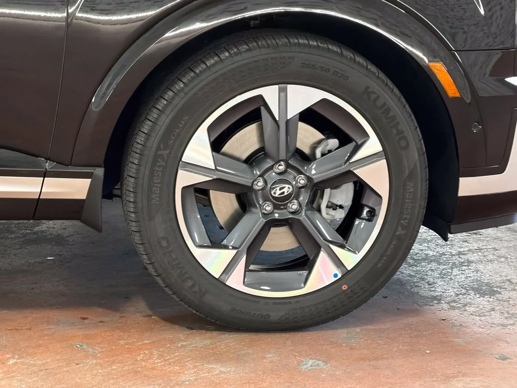 New 2027 Abyss Black Pearl Hyundai Limited image 9