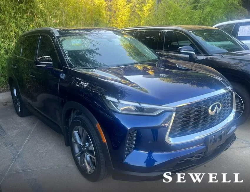 Certified Used 2024 Grand Blue INFINITI LUXE image 1