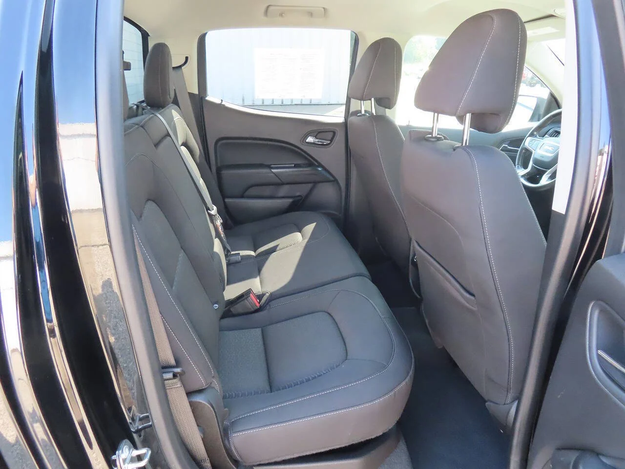 Used 2021 Onyx Black GMC Elevation 4x4 4dr Crew Cab 5 ft. SB image 9