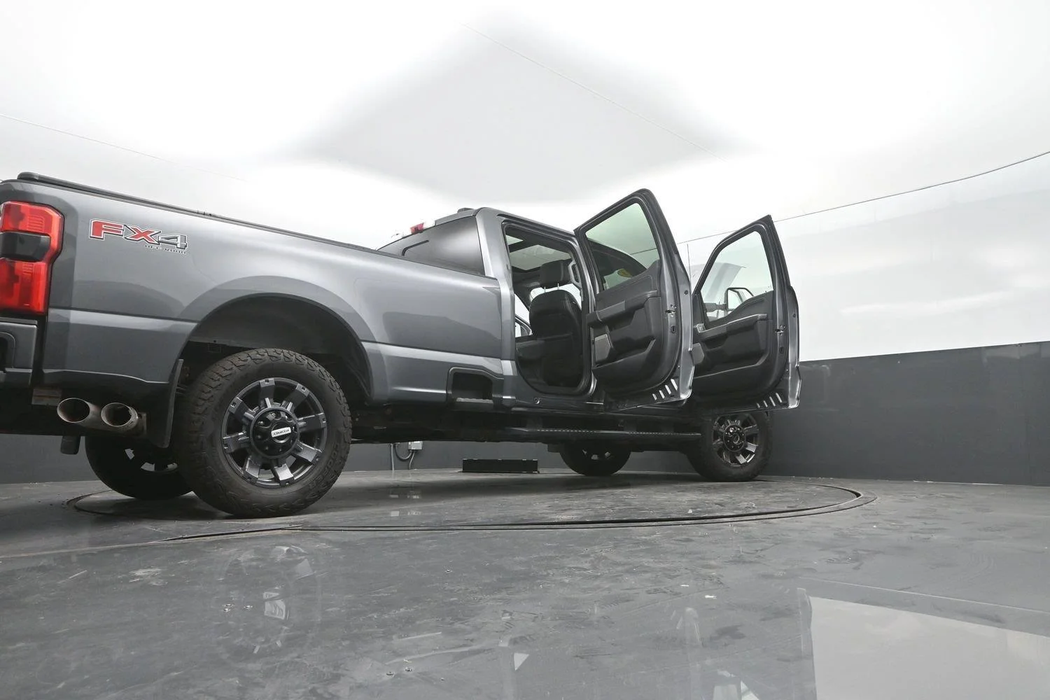 Used 2024 Carbonized Gray Ford LARIAT image 56