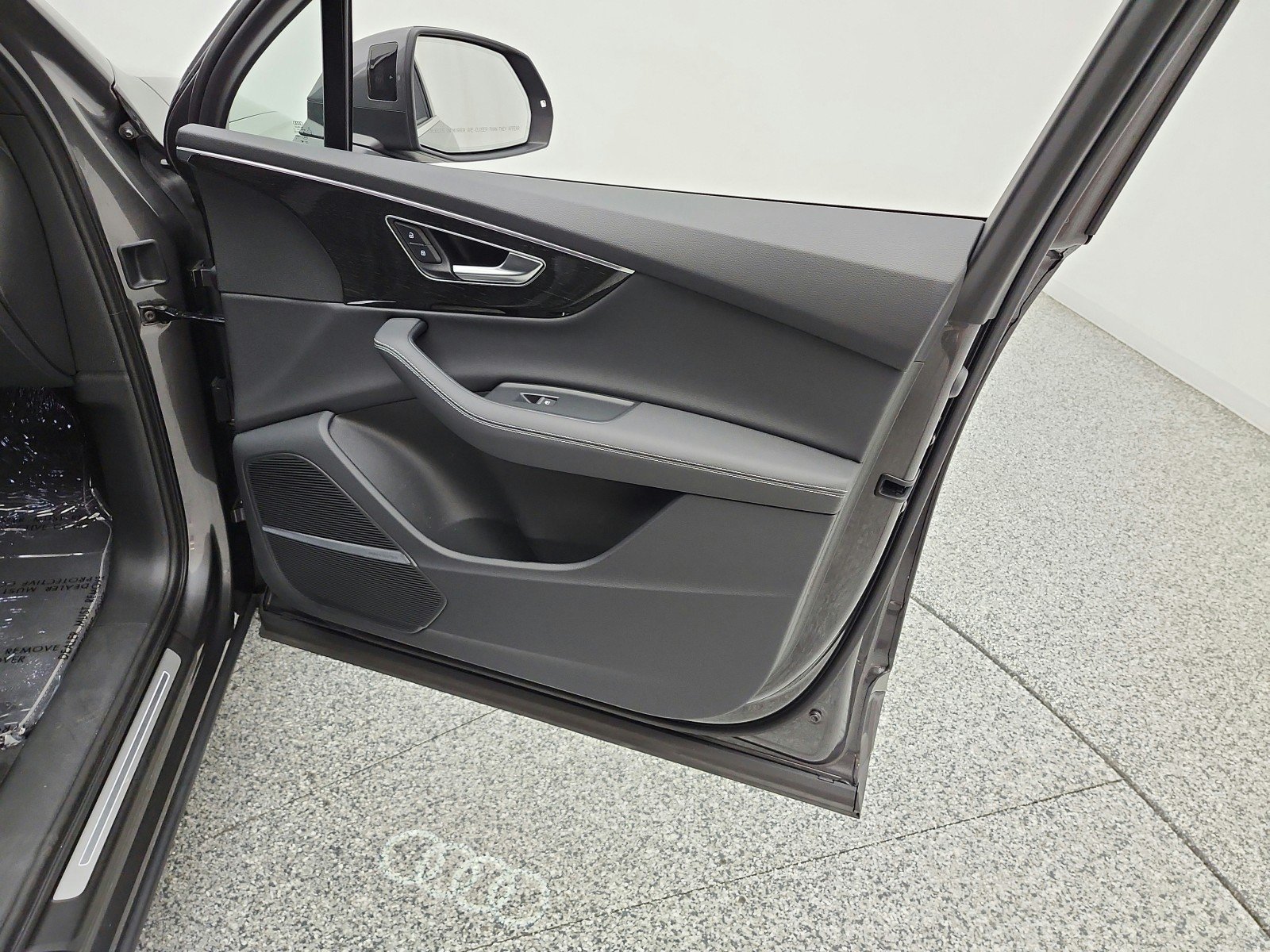 Used 2025 Samurai Gray Metallic Audi Premium Plus image 21