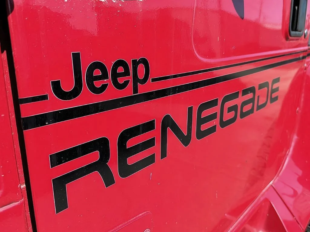 Used 1992 Red Jeep Renegade image 13