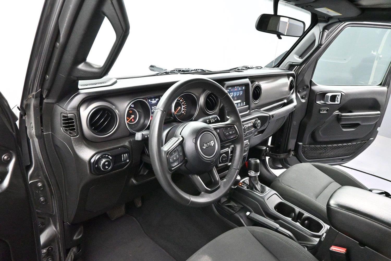 Used 2023 Granite Crystal Metallic Clearcoat Jeep Sport S image 13