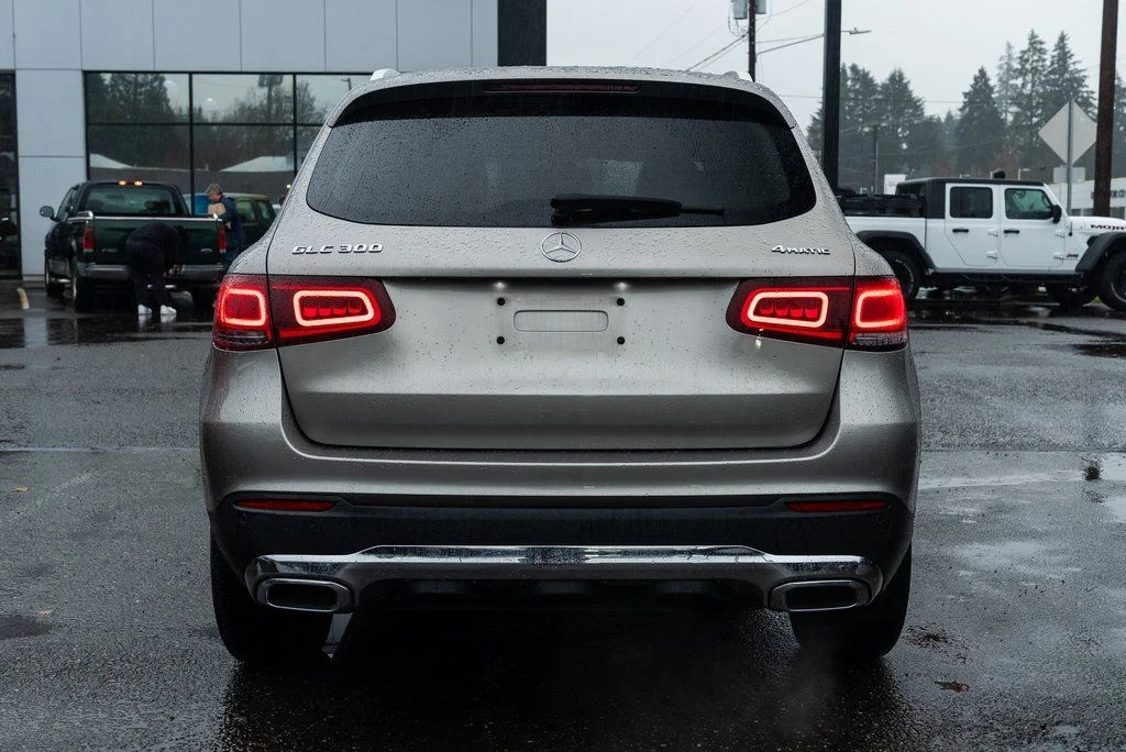 Used 2021 Gray Mercedes-Benz GLC 300 image 5