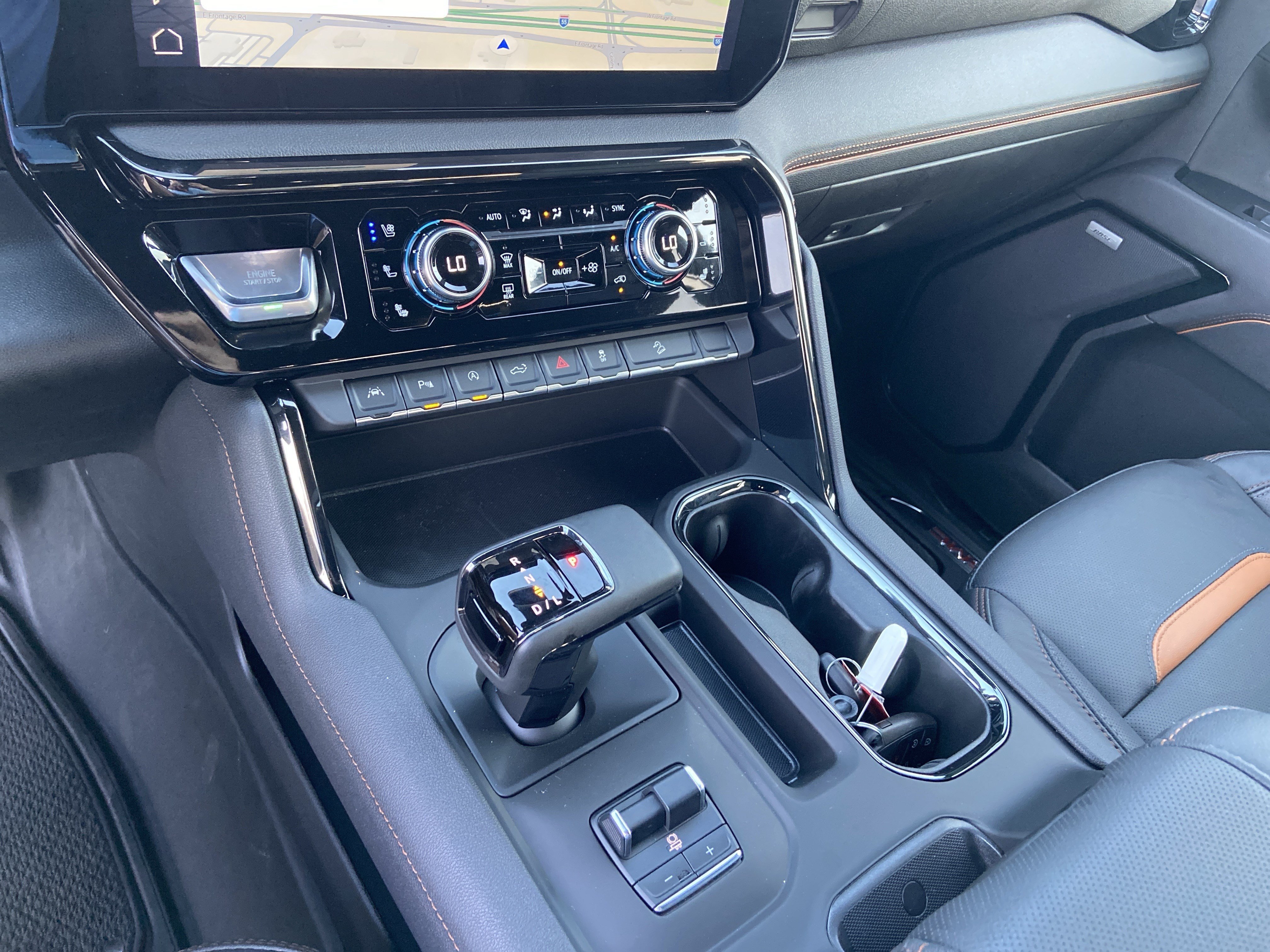 Used 2025 Summit White GMC AT4 image 39