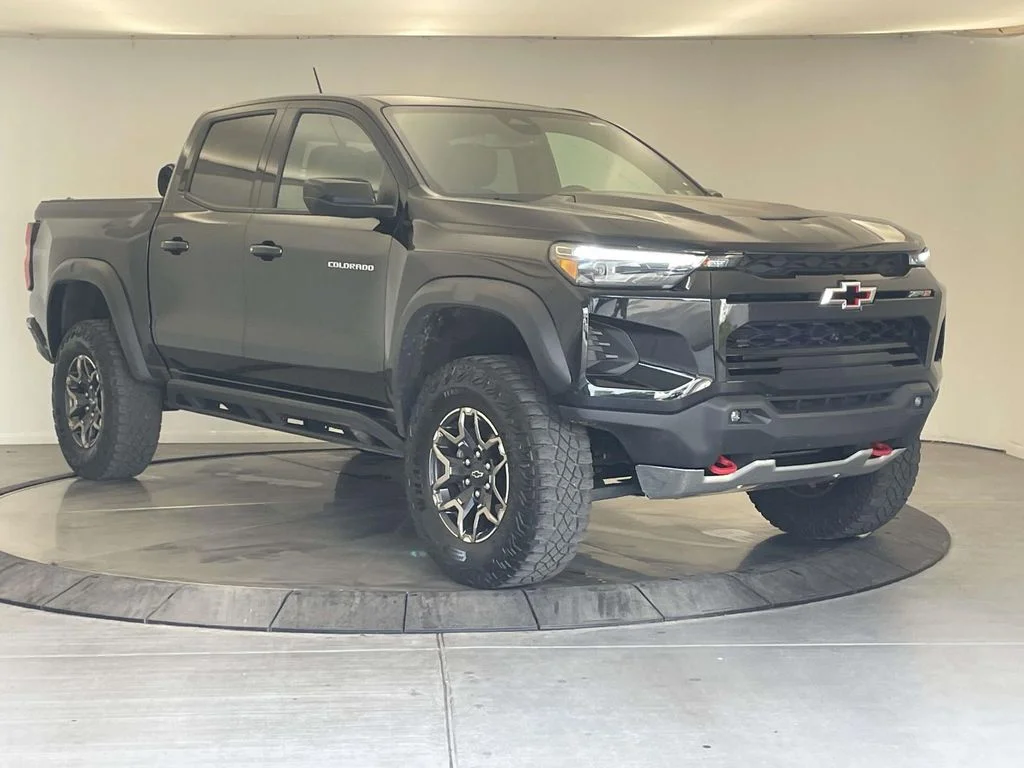 Used 2023 Black Chevrolet ZR2 image 7