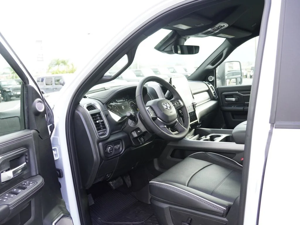 New 2026 Bright White Clear-Coat Exterior Paint RAM Laramie image 19