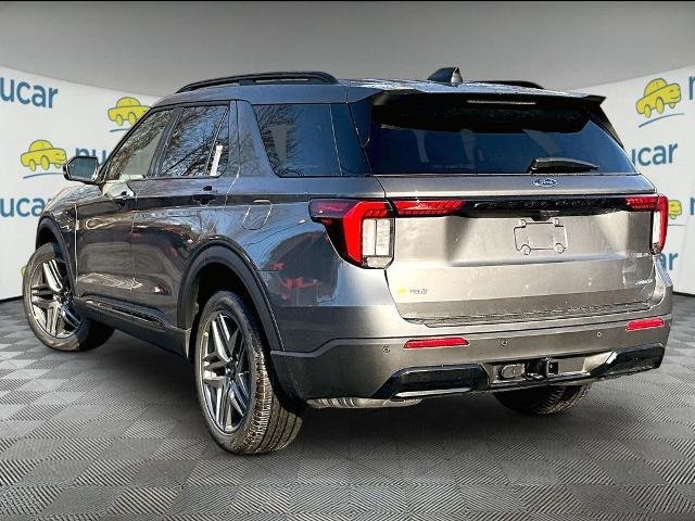 New 2026 Carbonized Gray Metallic Ford ST-Line image 15