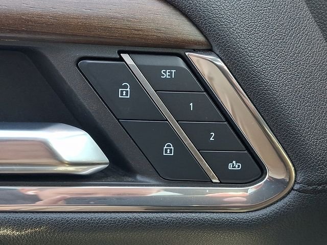 Used 2024 Summit White Chevrolet High Country image 25
