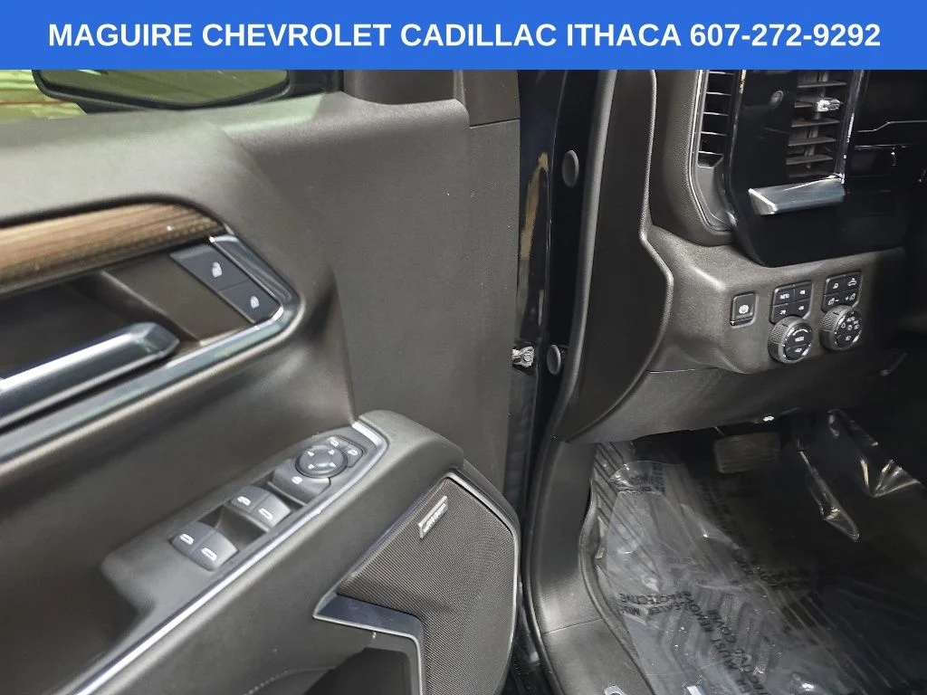 Used 2024 Black Chevrolet RST image 27