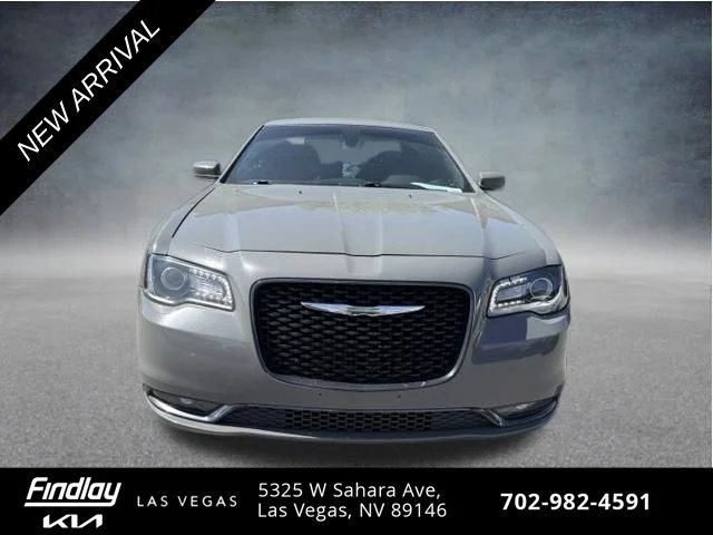Used 2019 Gray Chrysler S image 9
