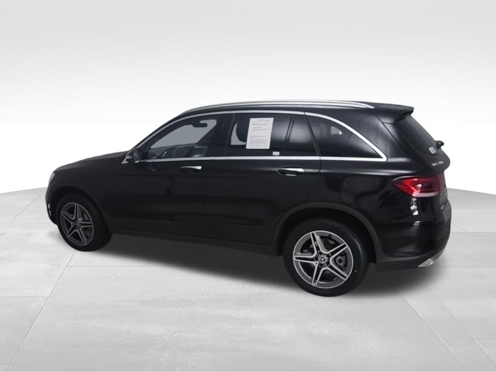Used 2022 Black Mercedes-Benz GLC 300 image 6