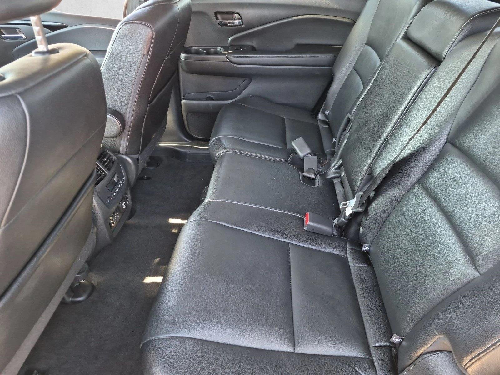 Used 2016 Modern Steel Metallic Honda Touring image 17