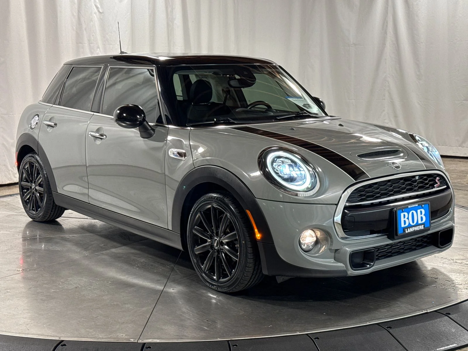 Used 2019 Gray Metallic MINI Signature image 7