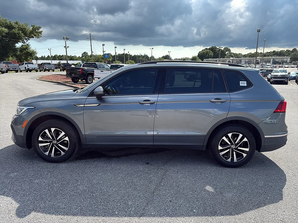 Used 2022 Platinum Gray Metallic Volkswagen 2.0T S FWD image 3