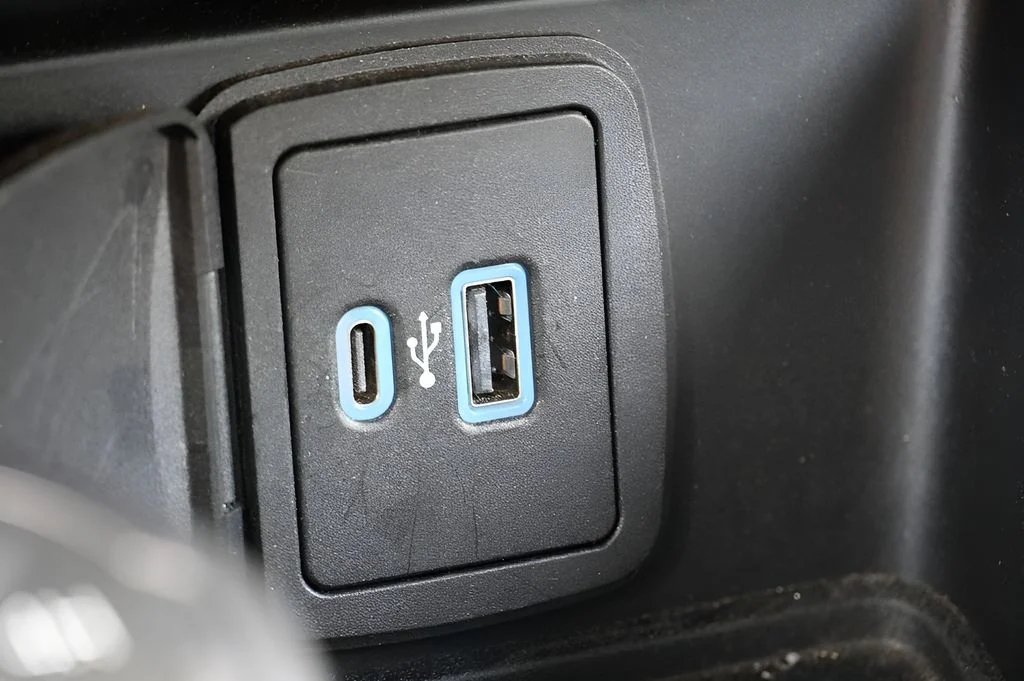 Used 2025 Shadow Black Ford Big Bend image 25