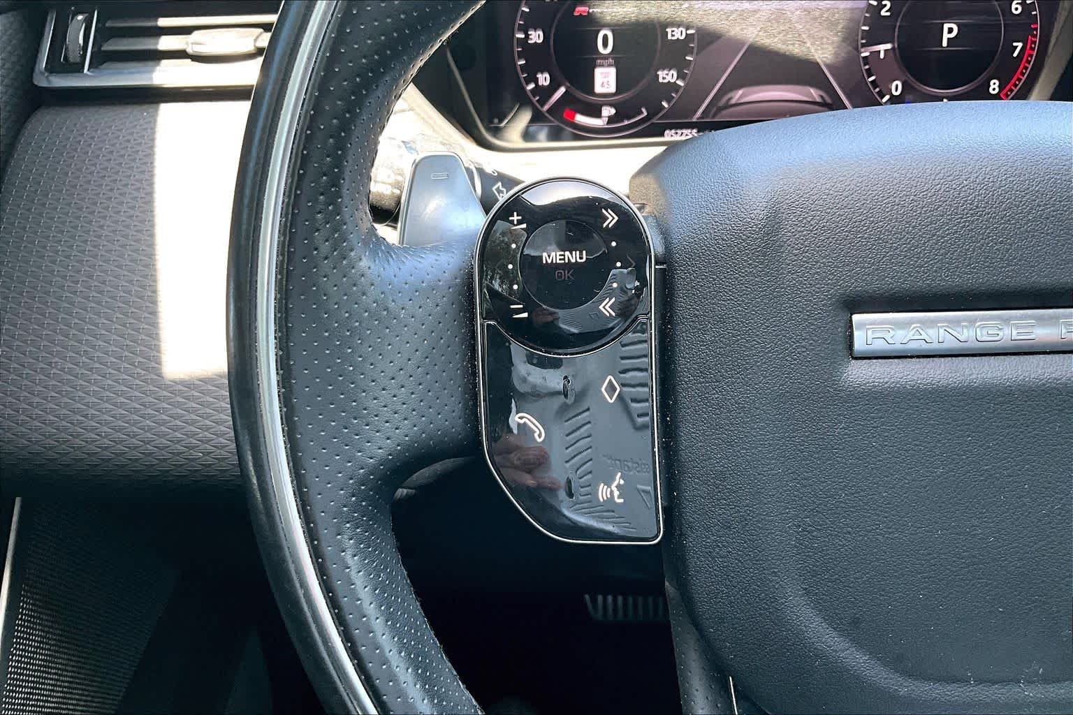 Used 2020  Land Rover R-Dynamic S image 22