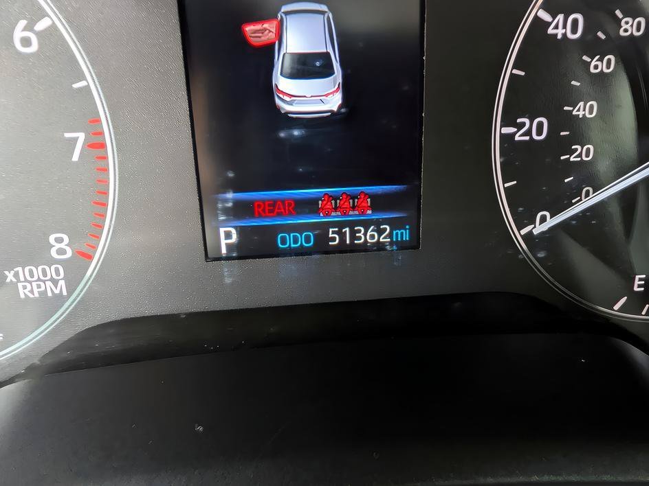Used 2024 Ice Toyota LE image 18