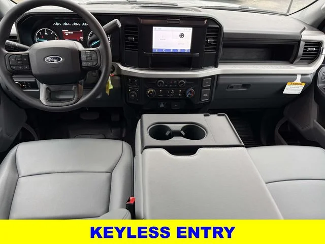 New 2026 Oxford White Ford F-350® XL image 6