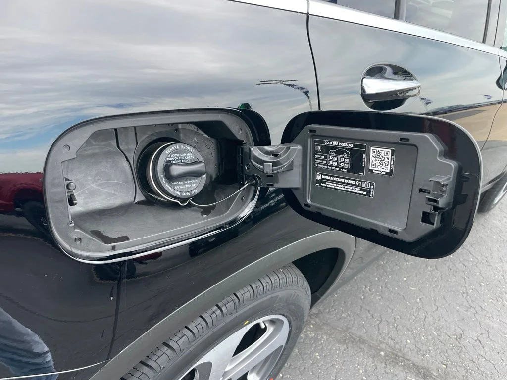 Used 2022 Black Mercedes-Benz GLC 300 image 59