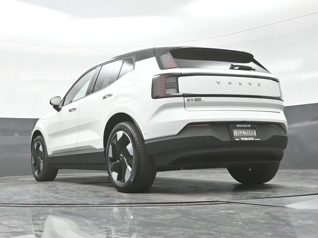 New 2026 White Volvo Twin Motor Performance Ultra image 22