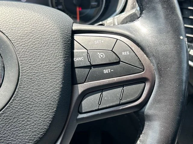 Used 2020 Blue Jeep Limited 4x4 image 36