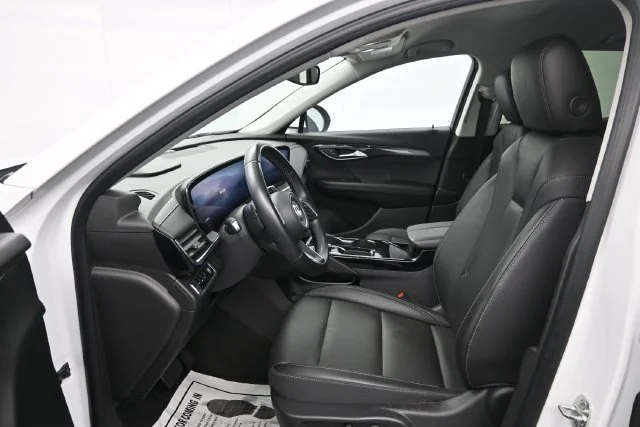 Used 2024 Summit White Buick Preferred image 9