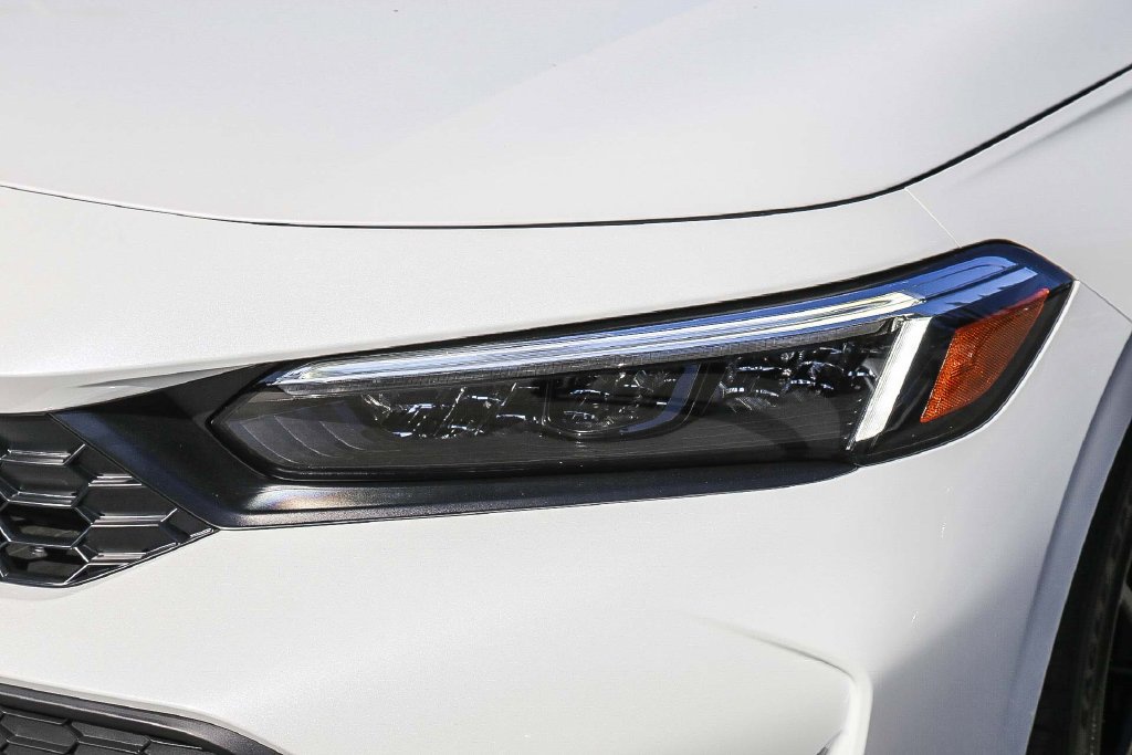 New 2026 Platinum White Pearl Honda Sport image 4