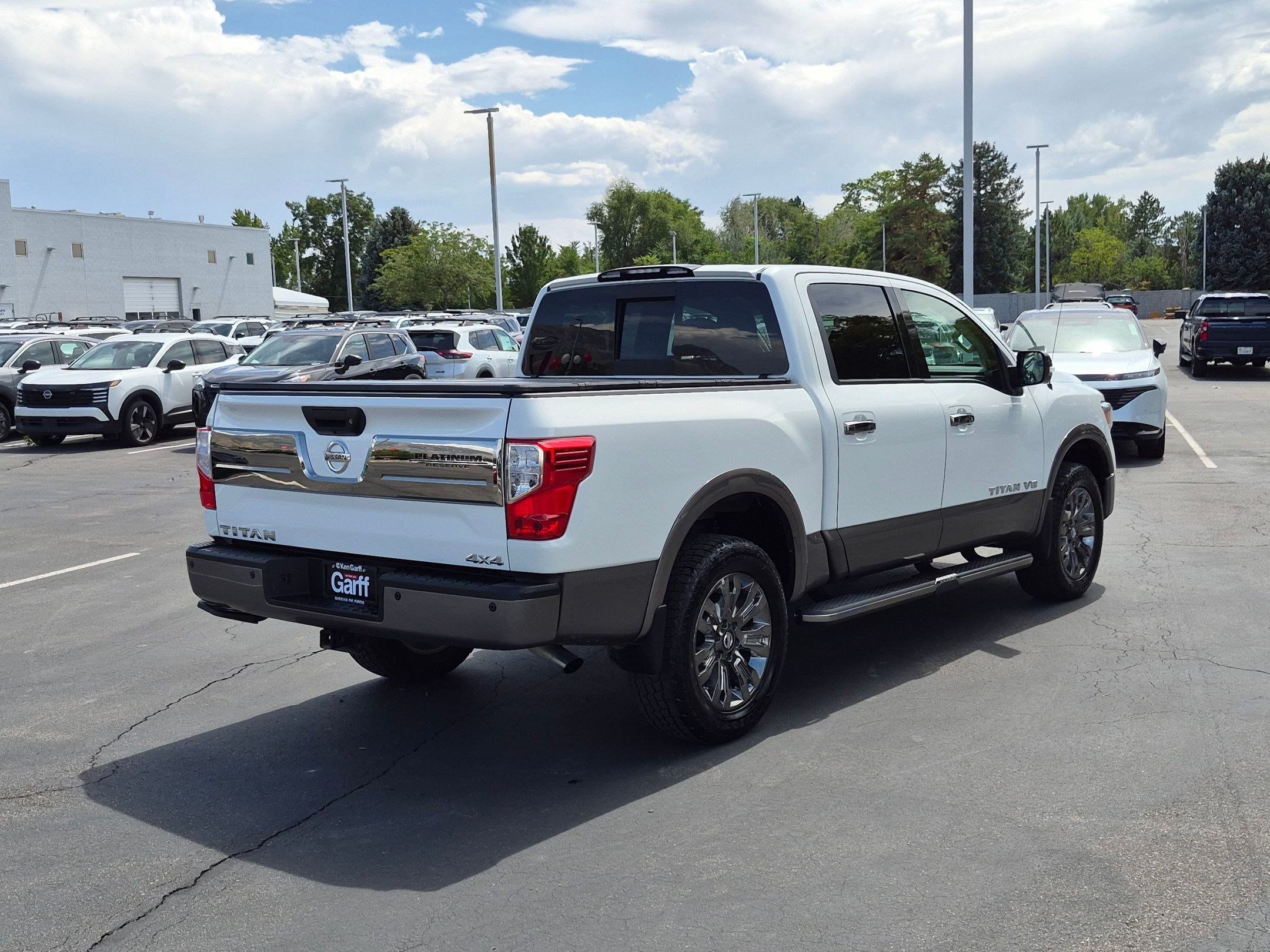 Used 2018 Pearl White Nissan Platinum Reserve image 3