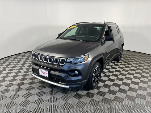 Used 2023 Gray Jeep Limited image 3