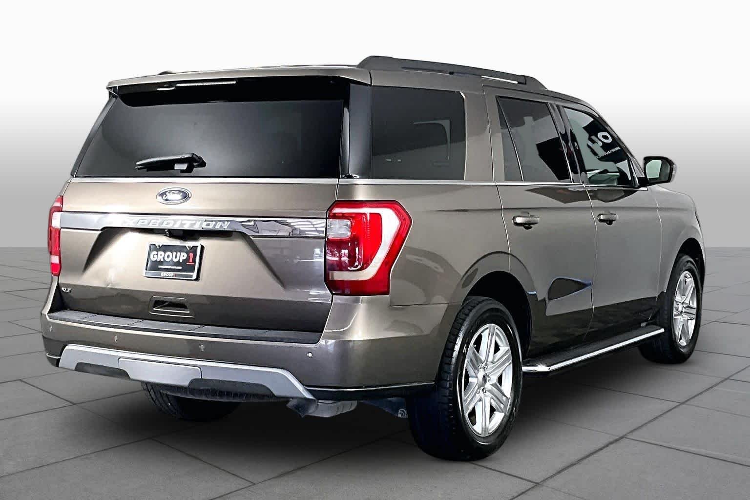 Used 2019 Stone Gray Metallic Ford XLT image 25