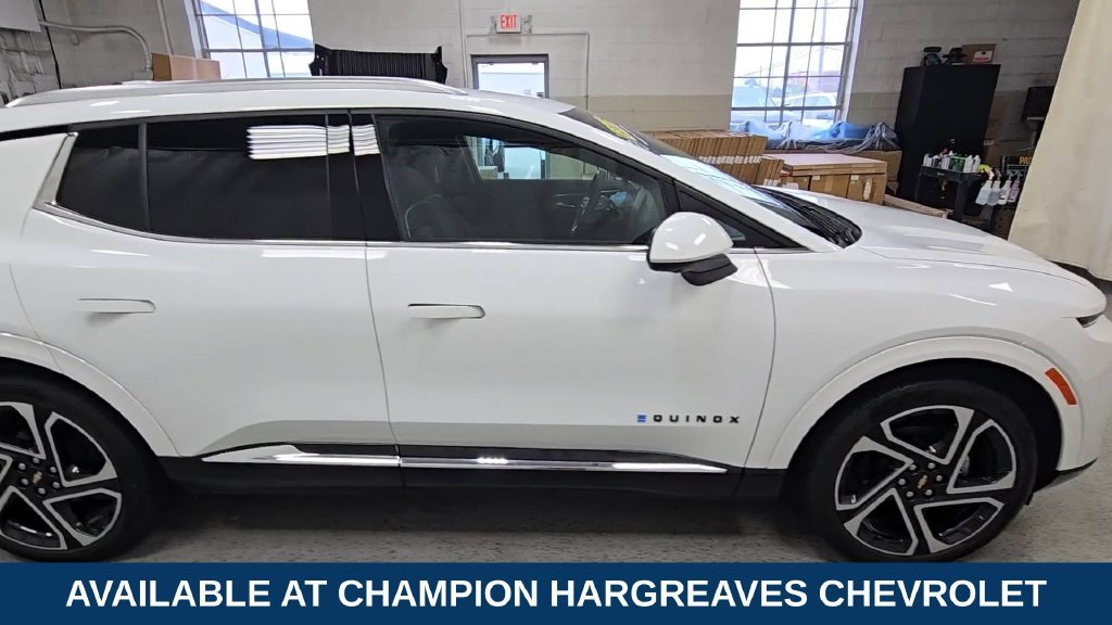Certified Used 2024 Summit White Chevrolet 3LT image 11