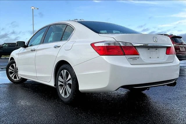 Used 2014 White Honda LX image 3