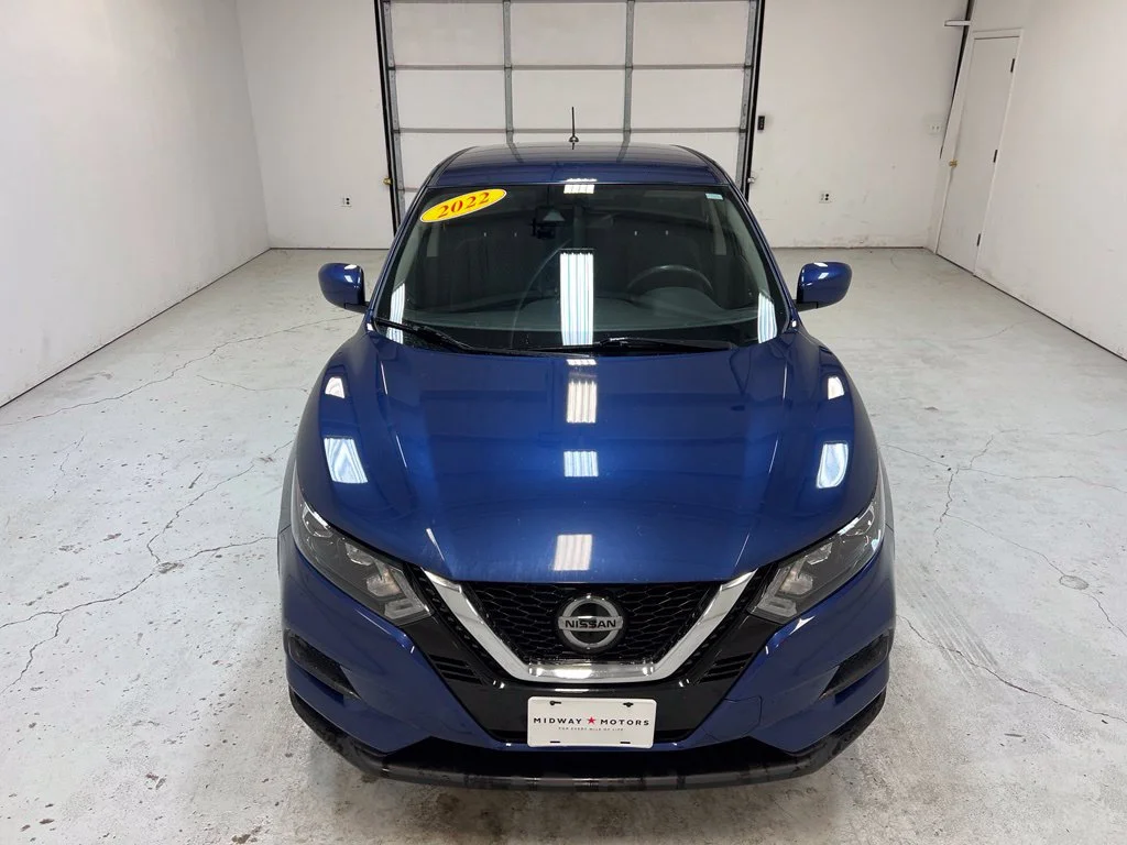 Used 2022 Blue Nissan S image 7