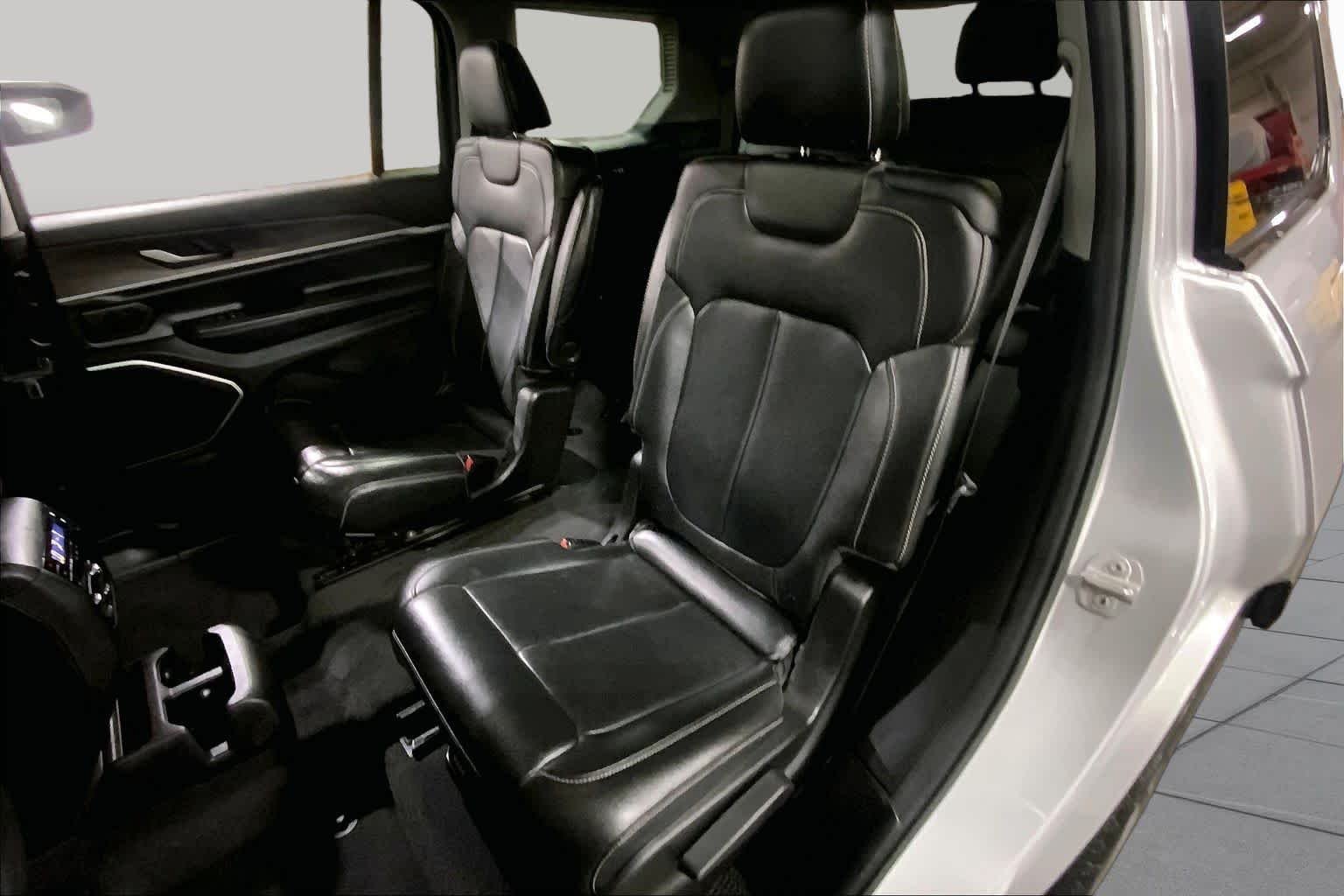 Used 2021 Silver Zynith Jeep Limited image 21