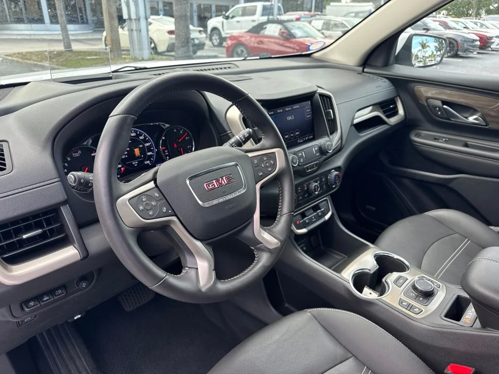 Certified Used 2022 Summit White GMC Denali image 9