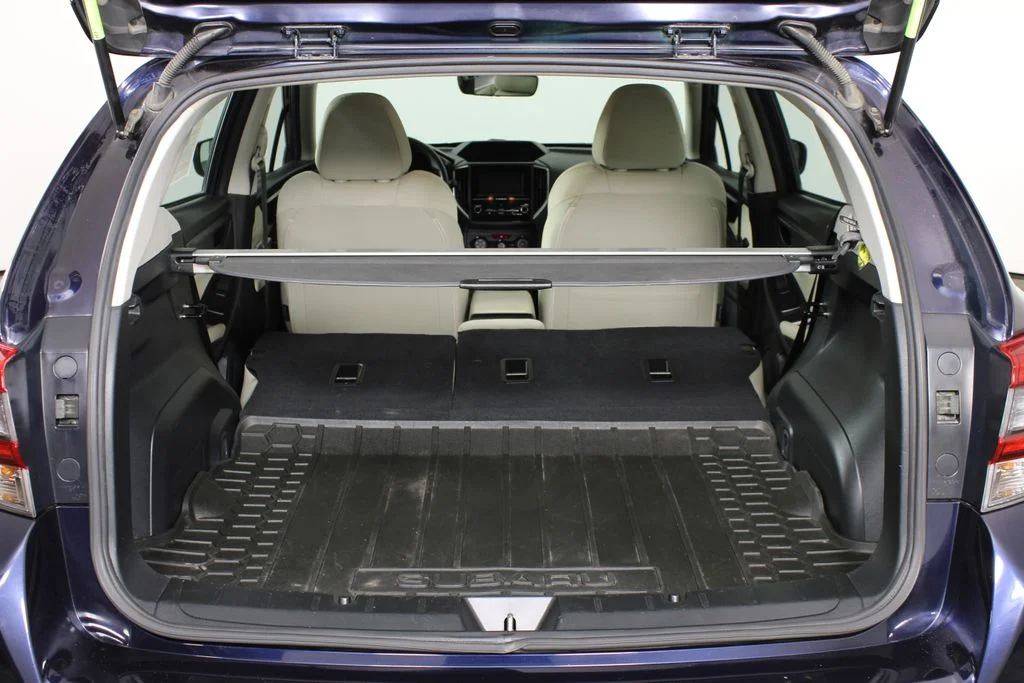 Used 2020 Dark Blue Pearl Subaru Base image 8