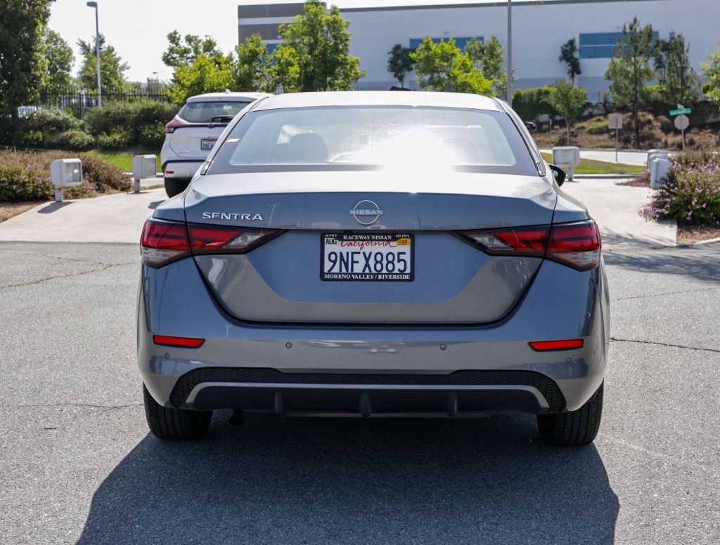 Used 2024 Gray Nissan S image 4