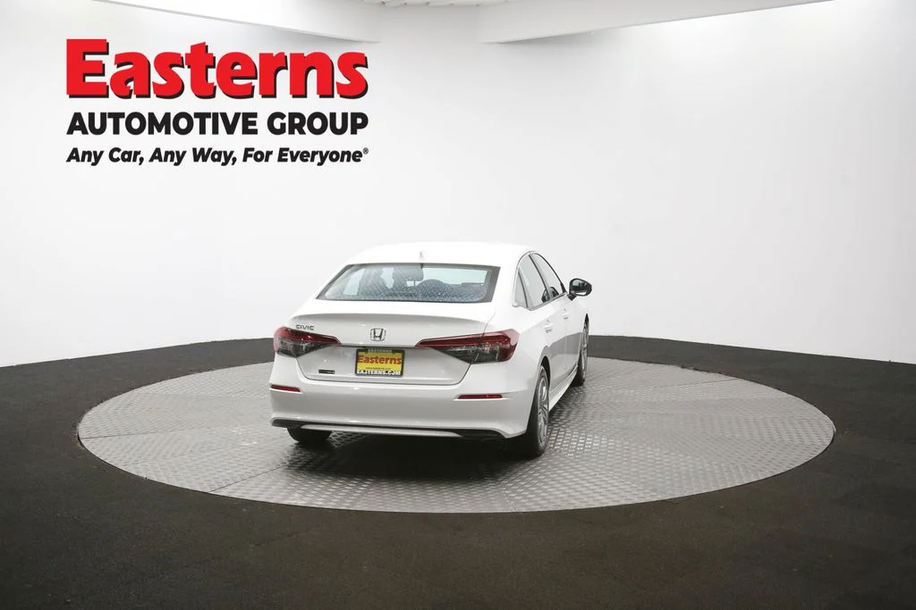 Used 2025 White Honda LX image 35