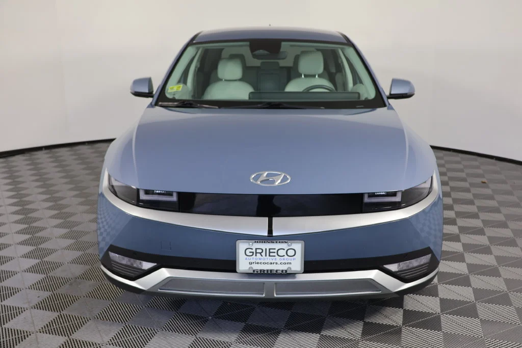 Used 2023 Blue Hyundai SEL image 3