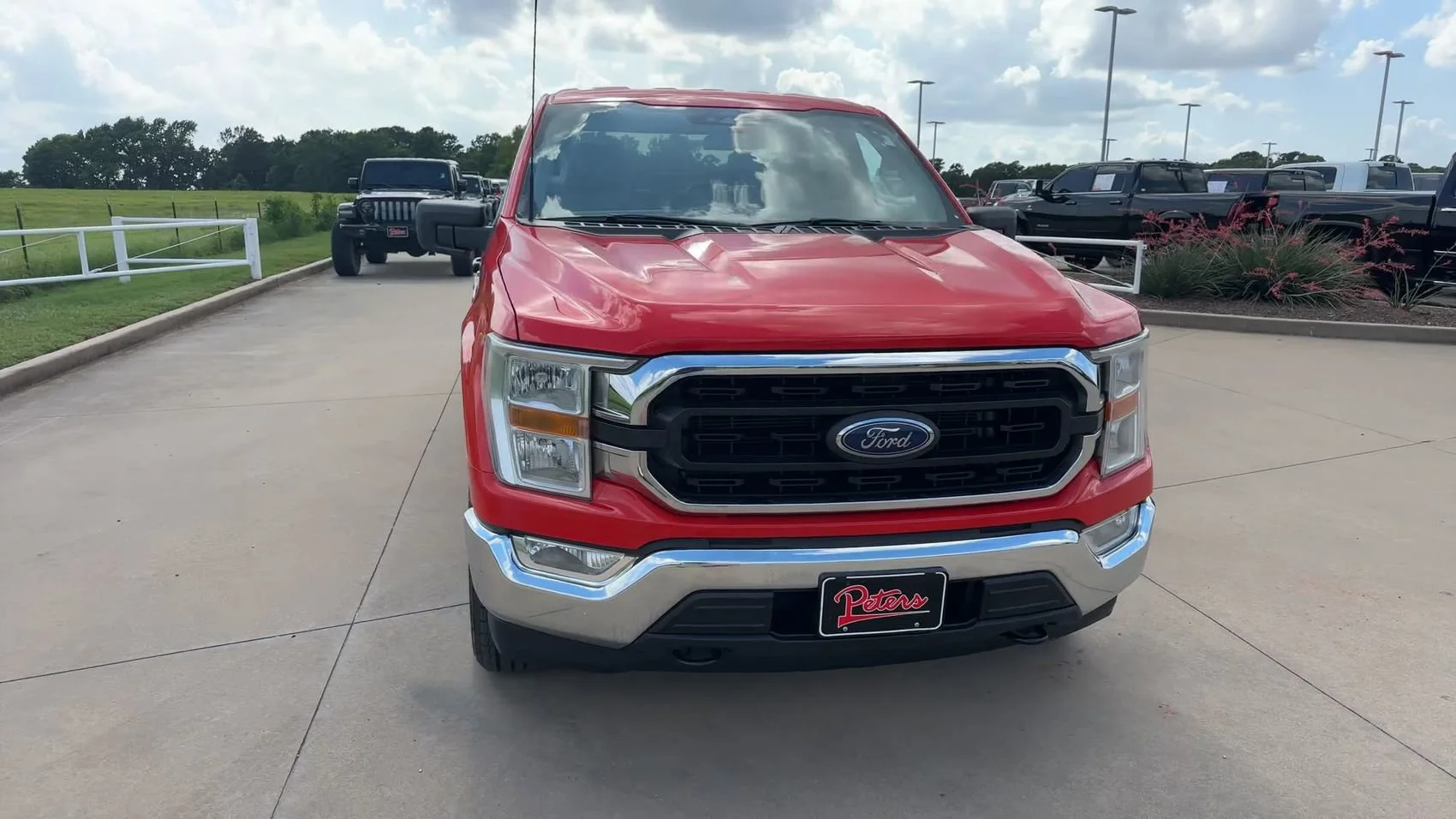 Used 2022 Red Ford XLT image 4