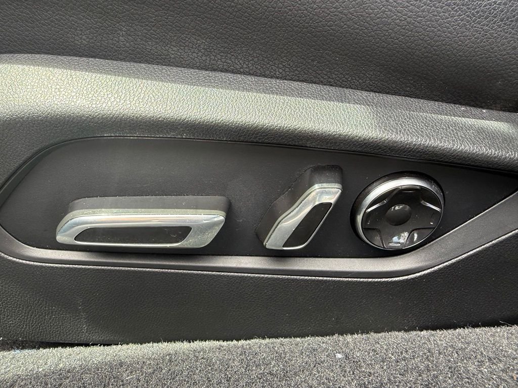 Used 2021 Black Acura Base image 10