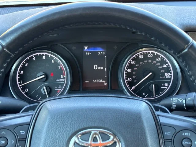 Used 2022 White Toyota SE image 12